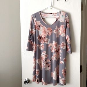Lavender floral 3/4 sleeve midi dress